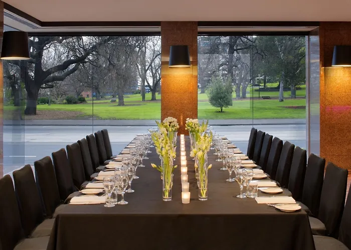 Family Friendly Hotels Flagstaff Gardens Melbourne