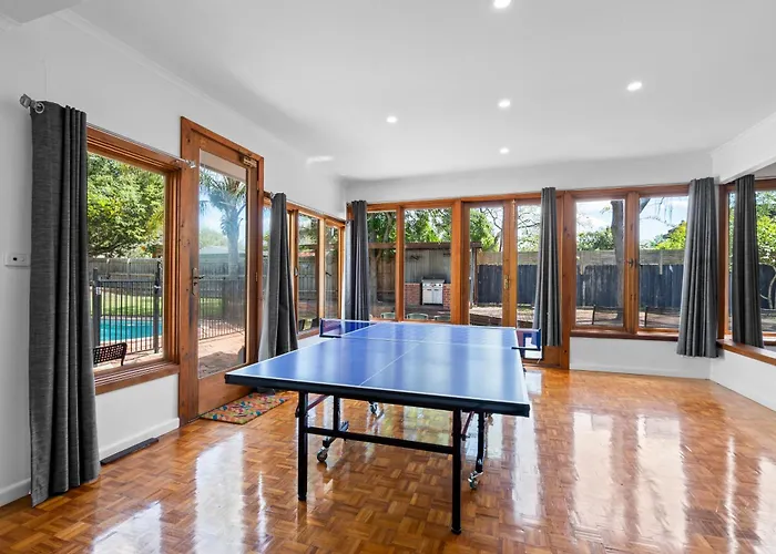 Large 5Br Home-Pool-Bbq-5 Carpark-Central Location